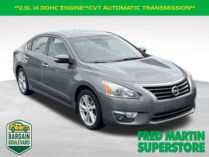 Used 2014 Nissan Altima 2.5 SV w/ Convenience Package
