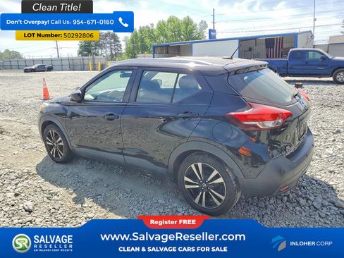 Used 2020 Nissan Kicks SV FWD image 3