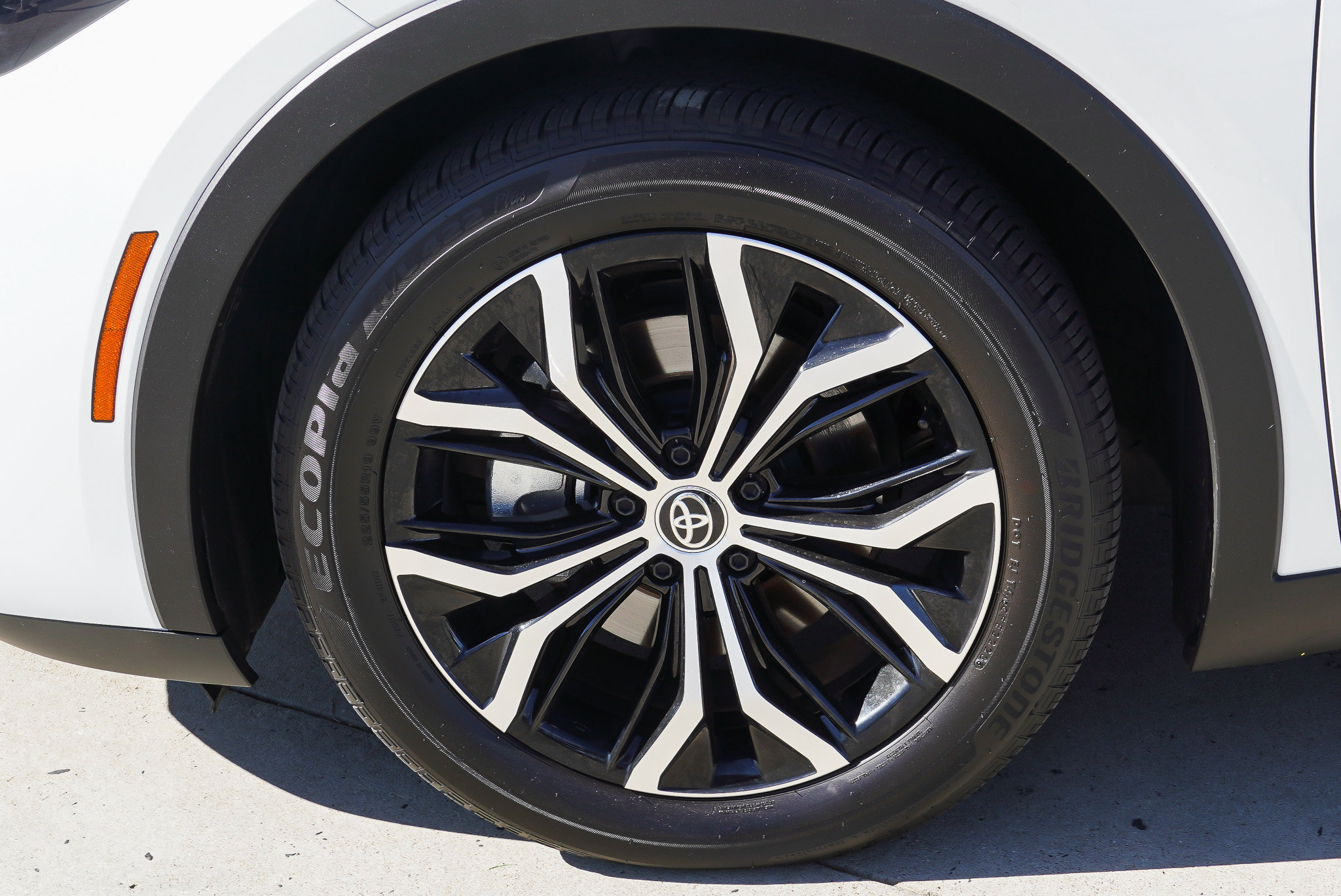 Certified 2023 Toyota Crown AWD/4WD image 12