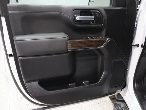 Used 2022 GMC Sierra 1500 Elevation image 16