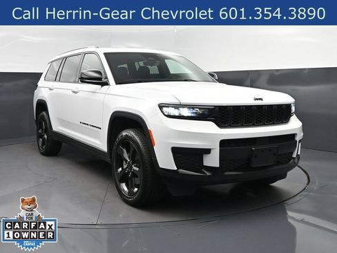 Used 2025 Jeep Grand Cherokee L Altitude AWD/4WD image 9