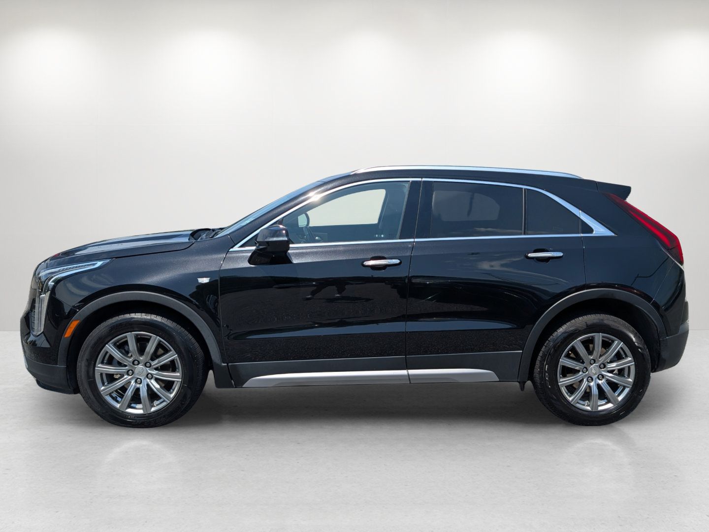 Used 2023 Cadillac XT4 Premium Luxury AWD/4WD image 8