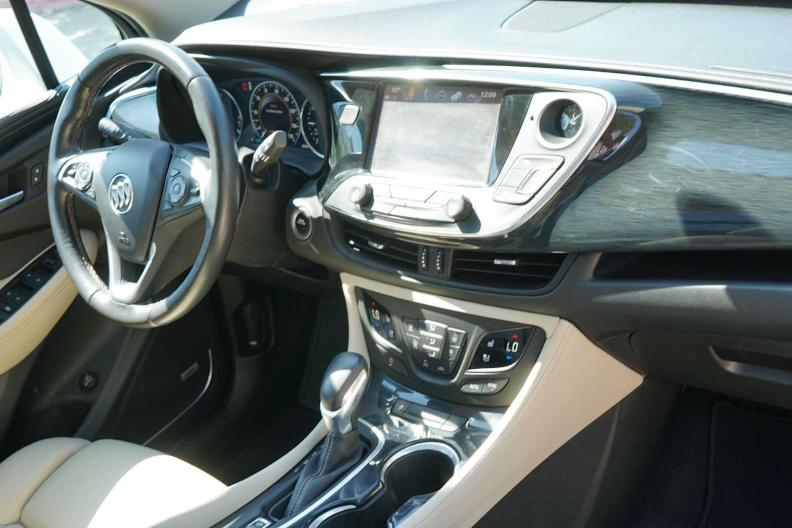 Used 2018 Buick Envision Premium w/ Driver Confidence Package AWD/4WD image 21
