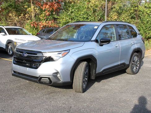 New 2025 Subaru Forester Touring image 5