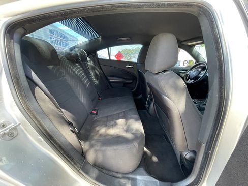 Used 2012 Dodge Charger SE RWD image 18