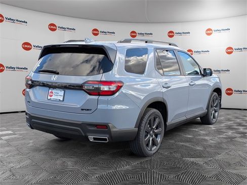 New 2025 Honda Pilot Sport image 5