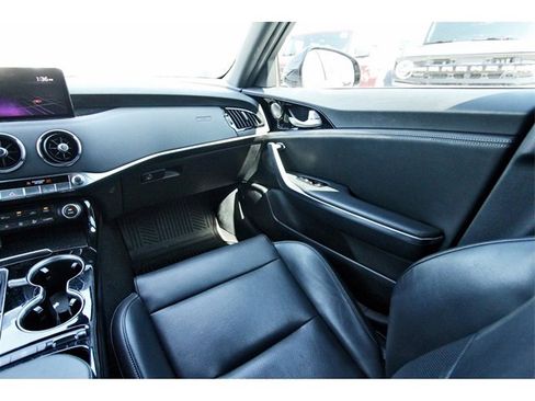 Used 2022 Kia Stinger GT-Line w/ Sun & Sound Package image 9