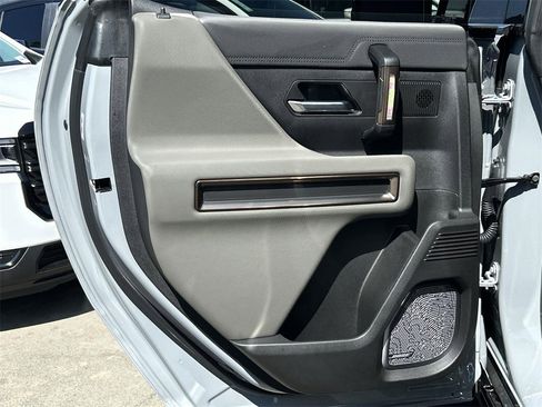 New 2025 GMC Hummer EV 3X image 26