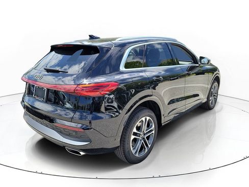 New 2026 Audi Q5 Premium AWD/4WD image 4