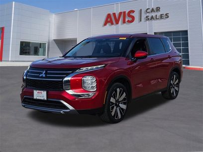 Used 2025 Mitsubishi Outlander SE