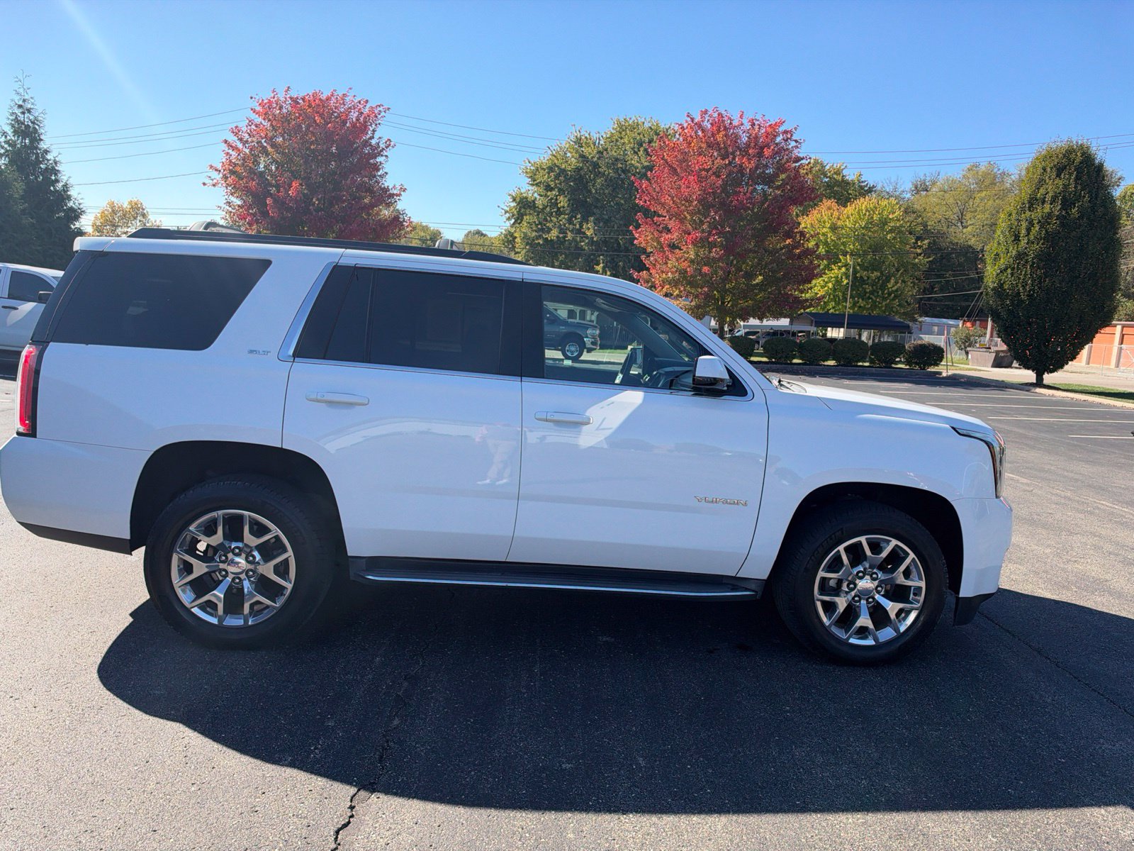 Used 2016 GMC Yukon SLT AWD/4WD image 6
