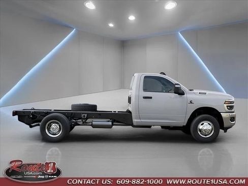 New 2026 RAM 3500 Tradesman w/ Chrome Appearance Group A AWD/4WD image 22