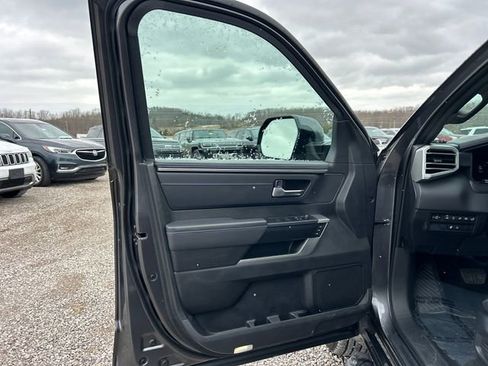 Used 2025 Toyota Tundra Platinum image 32