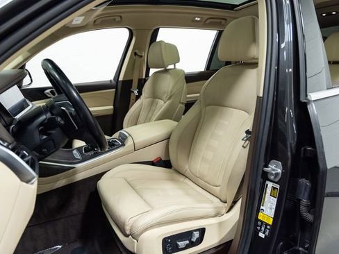 Used 2019 BMW X7 xDrive50i w/ Premium Package image 22