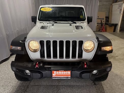 Used 2023 Jeep Gladiator Rubicon image 3