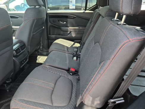 New 2026 Honda Pilot Sport image 7