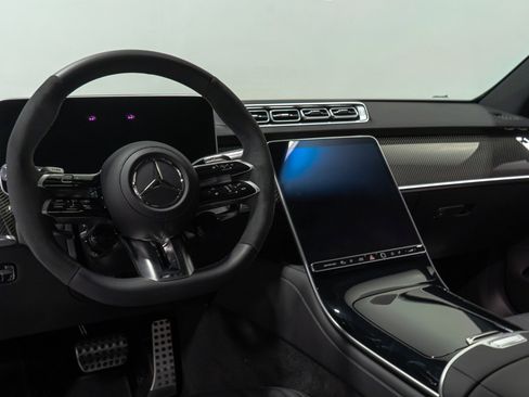 Used 2025 Mercedes-Benz S 63 AMG S image 37