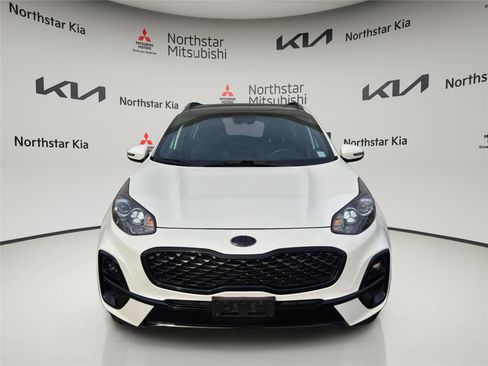 Used 2022 Kia Sportage Nightfall Edition image 6