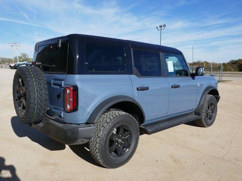 New 2025 Ford Bronco Outer Banks image 5
