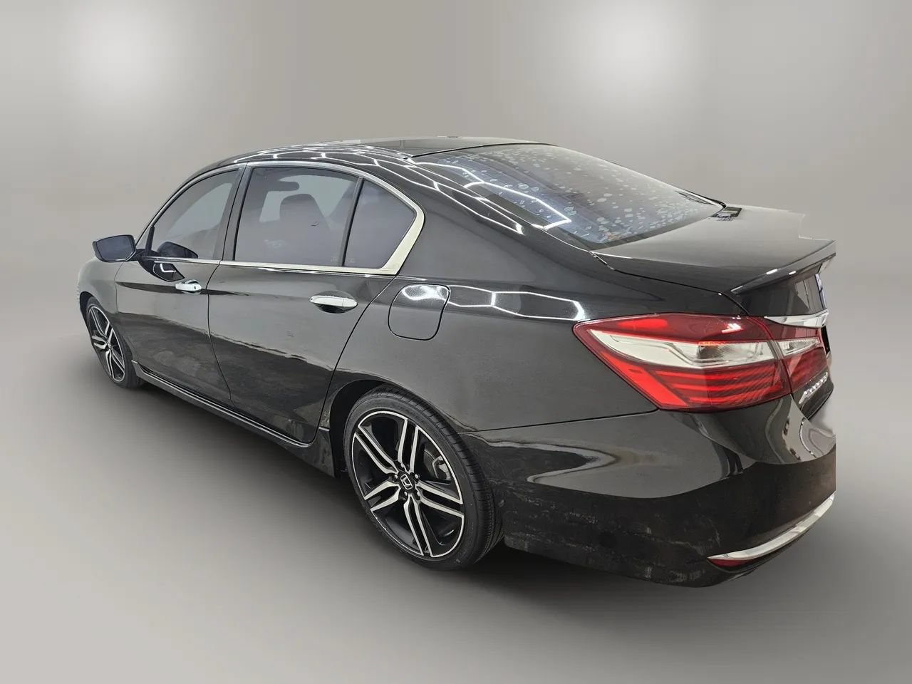 Used 2016 Honda Accord Sport image 8