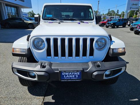 Used 2021 Jeep Wrangler Unlimited Sahara w/ Uconnect 4C Nav & Sound Group AWD/4WD image 8