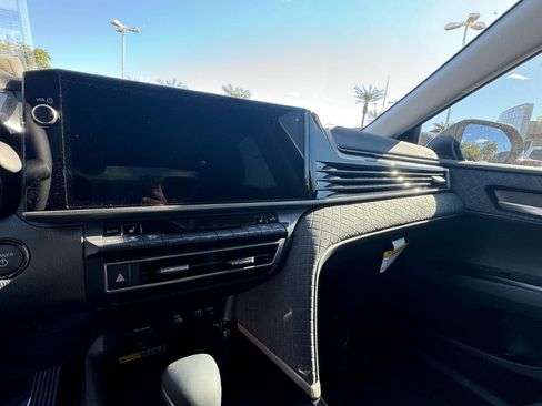 New 2026 Toyota Camry XLE image 18