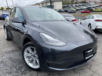 Used 2024 Tesla Model Y 2WD