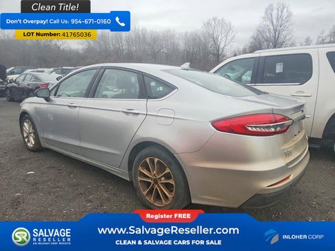 Used 2019 Ford Fusion SE FWD image 3
