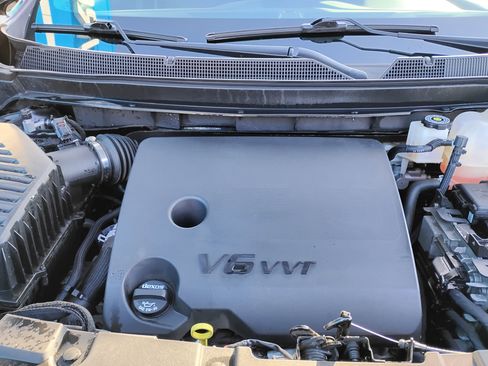 Used 2023 Chevrolet Traverse LT w/ LPO, Floor Liner Package image 37