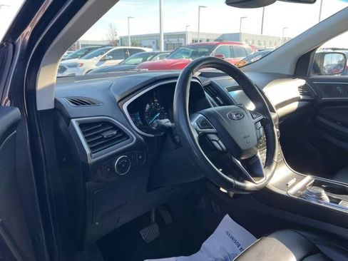 Used 2020 Ford Edge SEL image 9