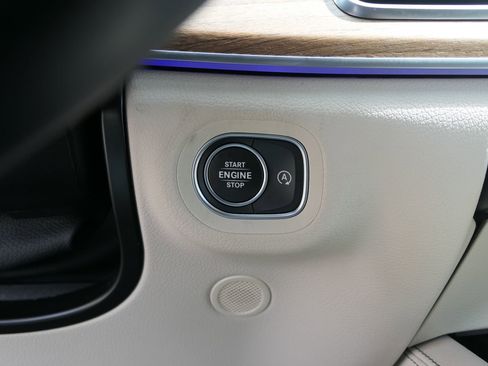 Used 2021 Mercedes-Benz GLE 350 4MATIC image 22