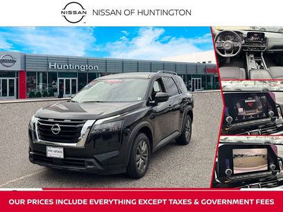 Certified 2025 Nissan Pathfinder SV