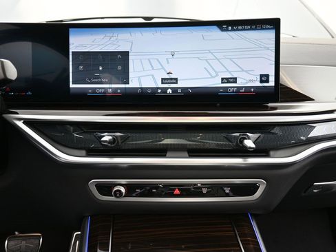 Used 2026 BMW X5 xDrive40i w/ M Sport Package image 14