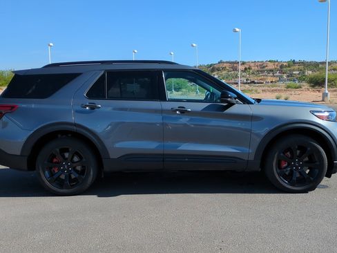 Used 2023 Ford Explorer ST w/ Equipment Group 401A image 2