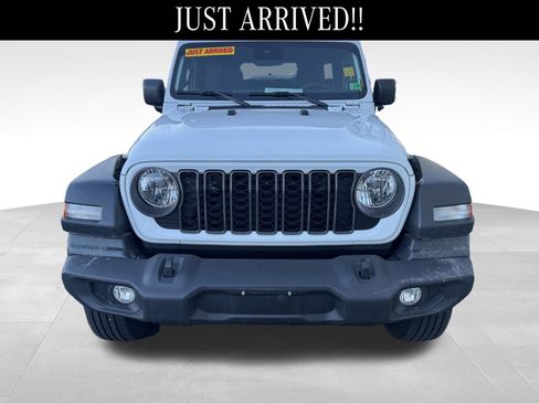Used 2024 Jeep Wrangler Sport S image 2