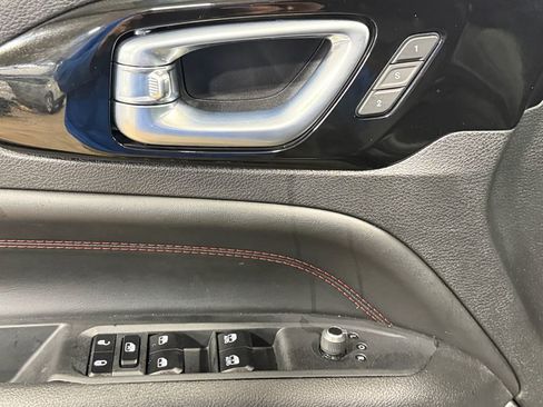 Used 2023 Jeep Compass Trailhawk w/ Trailhawk Elite Group image 18