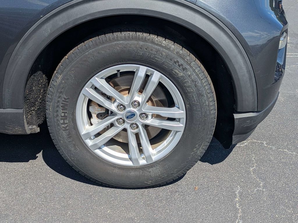 Used 2020 Ford Explorer XLT w/ Equipment Group 202A RWD image 11