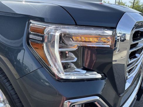 Used 2021 GMC Sierra 1500 SLT w/ SLT Premium Plus Package AWD/4WD image 6