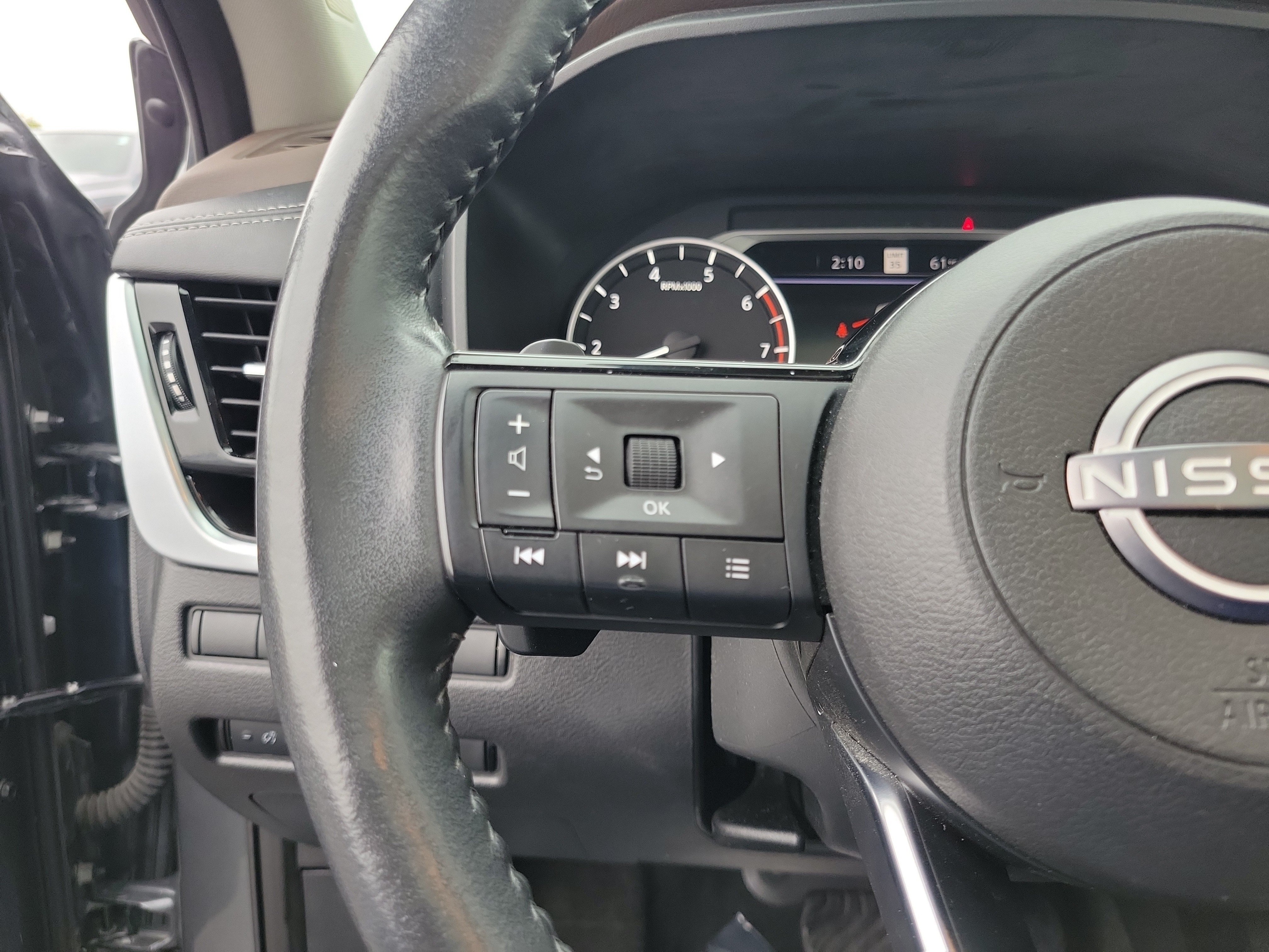 Used 2023 Nissan Rogue SL w/ SL Premium Package AWD/4WD image 22