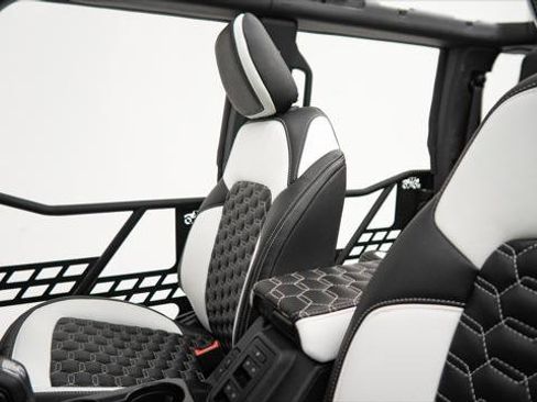 Used 2025 Ford Bronco 4-Door image 15