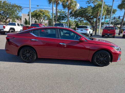 New 2025 Nissan Altima 2.5 SV w/ SV Special Edition Package image 3