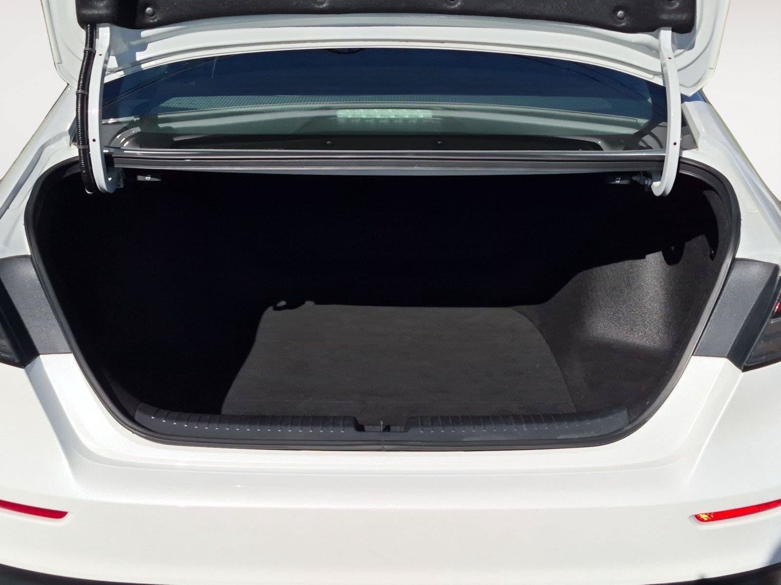 Certified 2024 Honda Accord EX image 14