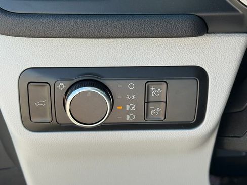 Used 2025 Ford Escape Active FWD image 12