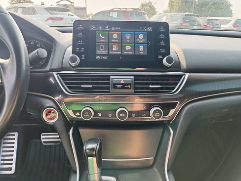 Used 2018 Honda Accord Sport image 21