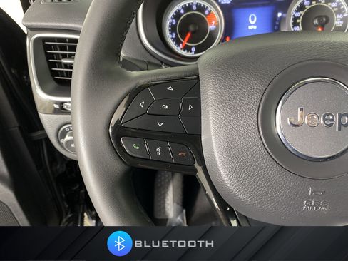 Used 2023 Jeep Cherokee Altitude Lux image 22