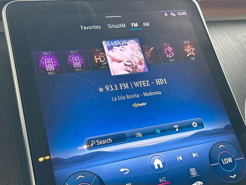 Used 2024 Mercedes-Benz C 300 Sedan image 14