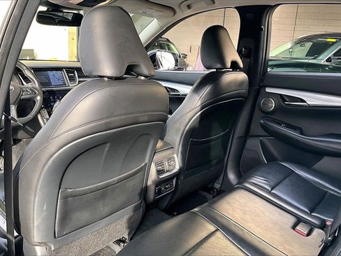 Used 2019 INFINITI QX50 Essential w/ Premium Heat Package image 31