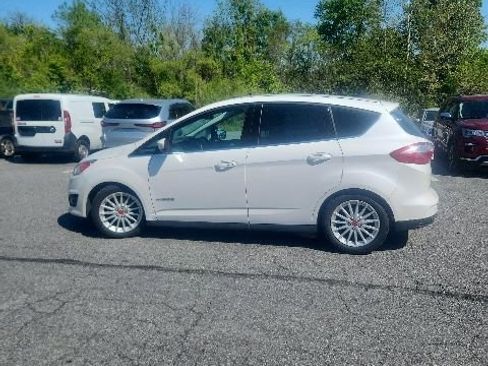 Used 2016 Ford C-MAX SEL w/ Equipment Group 302A FWD image 4