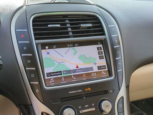 Used 2019 Lincoln Nautilus Reserve w/ Ultimate Package image 23