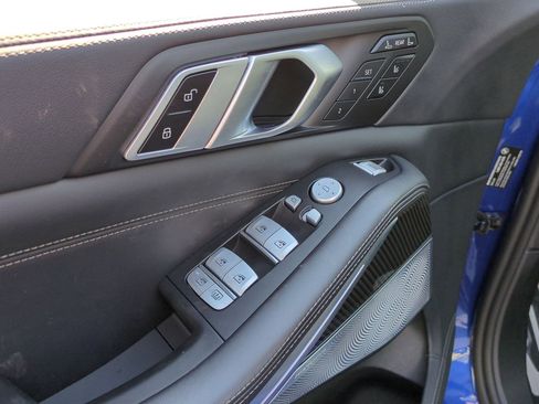 Certified 2025 BMW X7 M60i image 15